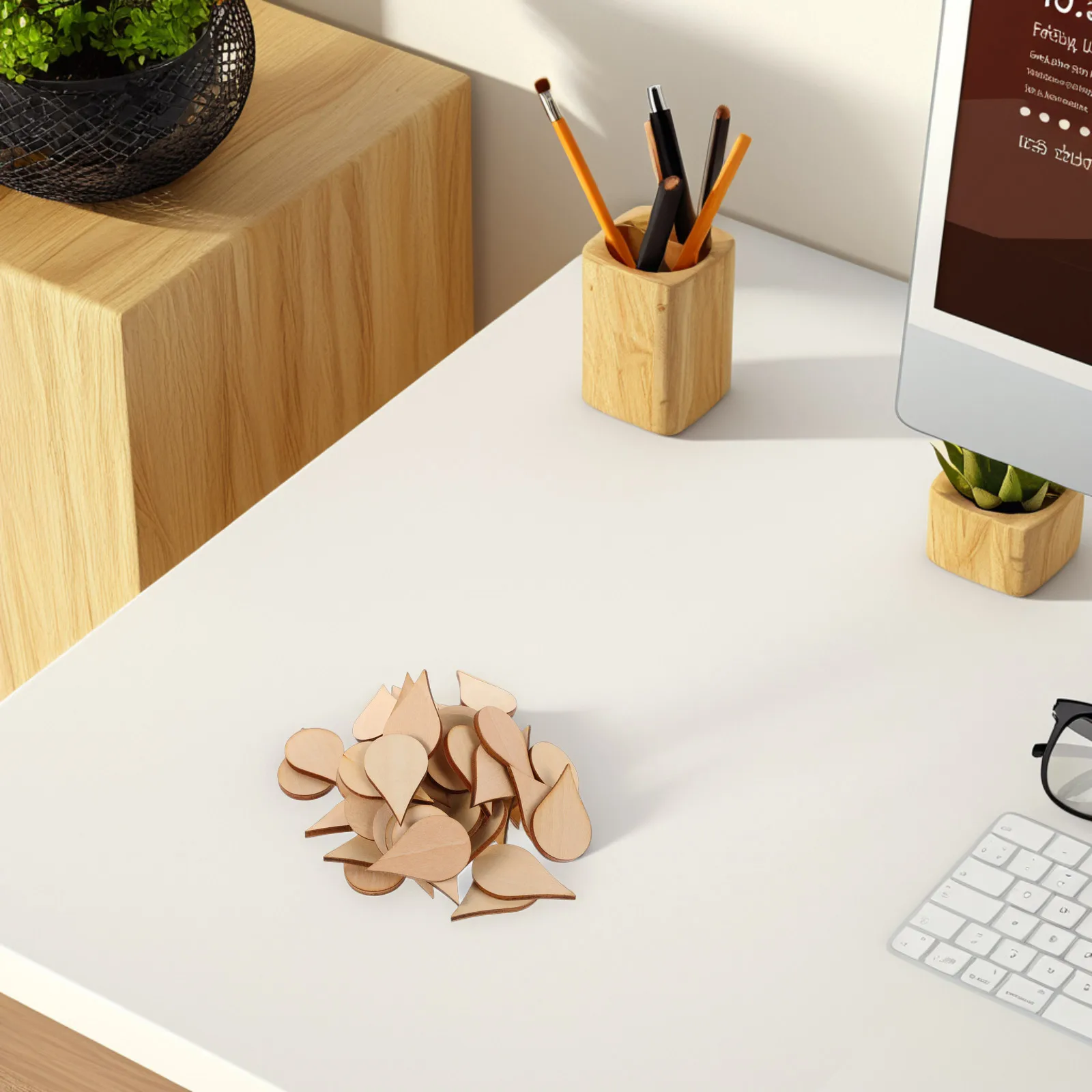 

50pcs Wooden Shape Cutouts Natural Wood Teardrop Slices Diy Earring Blanks Craft Ornament Home Decor Beige Unfinished Wood Discs