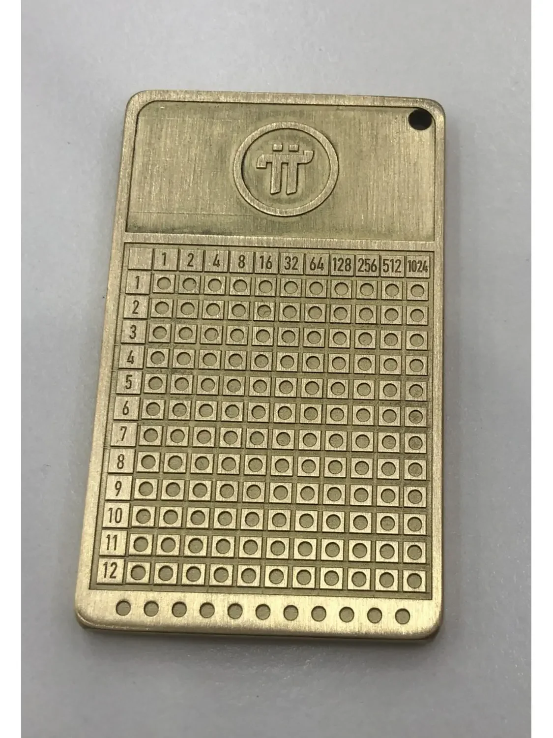 بي براس ذاكرة مكونة من 12 رقمًا و24 رقمًا