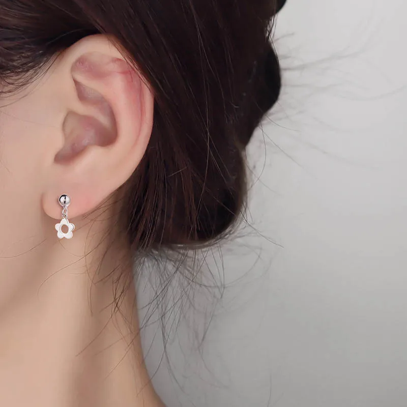 Openwork Fried Egg Shape Flower Earrings for Women Stylish Birthday Gift Silver Plated Jewelry Accessory for Ladies And Girls