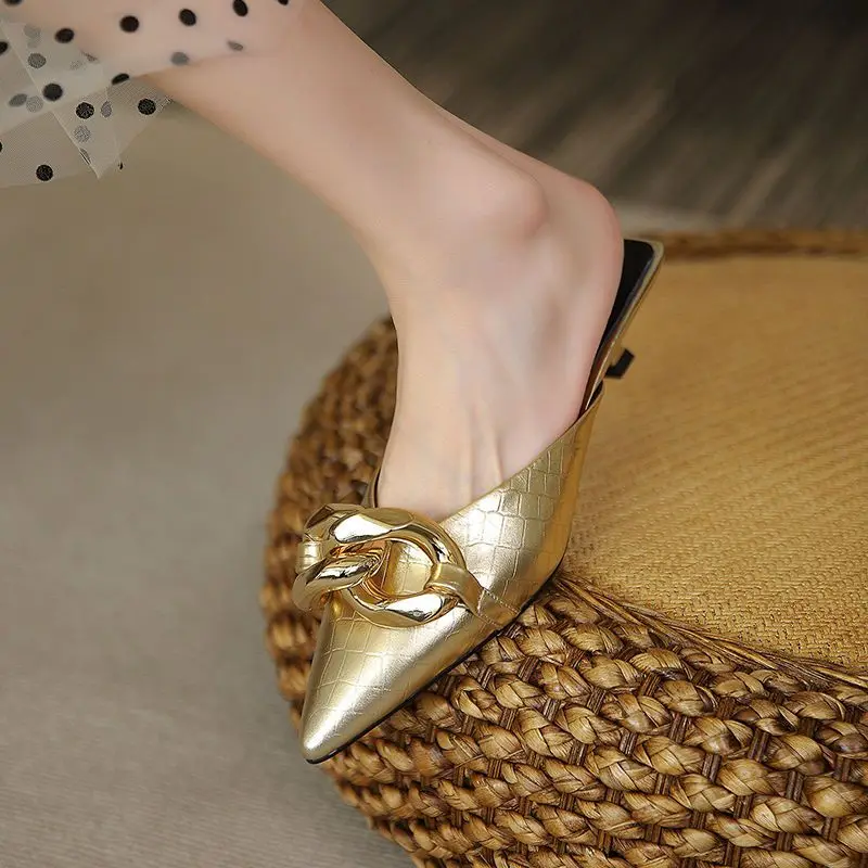 Shoes Pointed Toe Women\'s Slippers and Ladies Sandals Flowers Slides Flat Outside New Style Waterproof Non Slip Unique Korea Vip