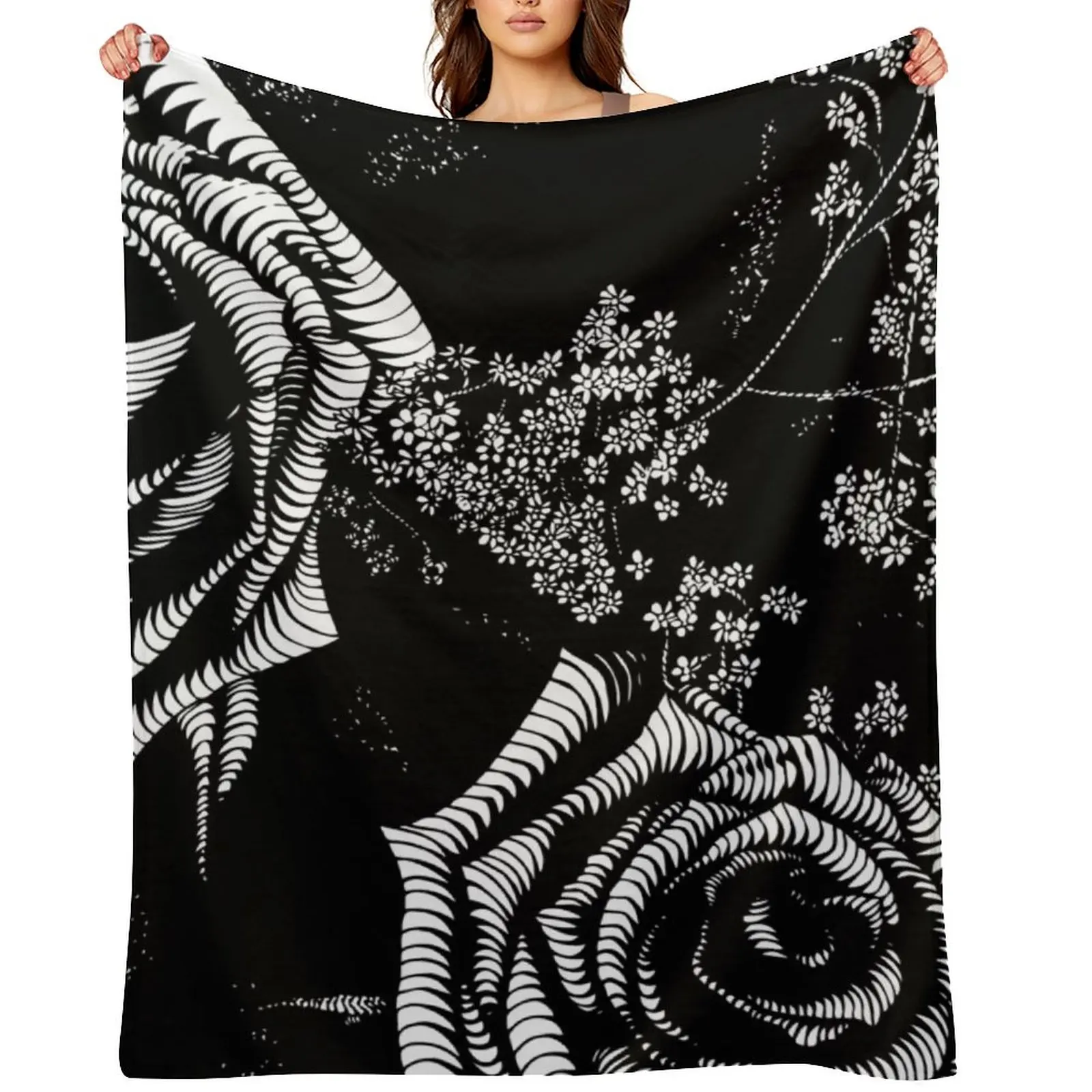 

Roses Throw Blanket For Sofa Thin manga Picnic Bed linens Blankets