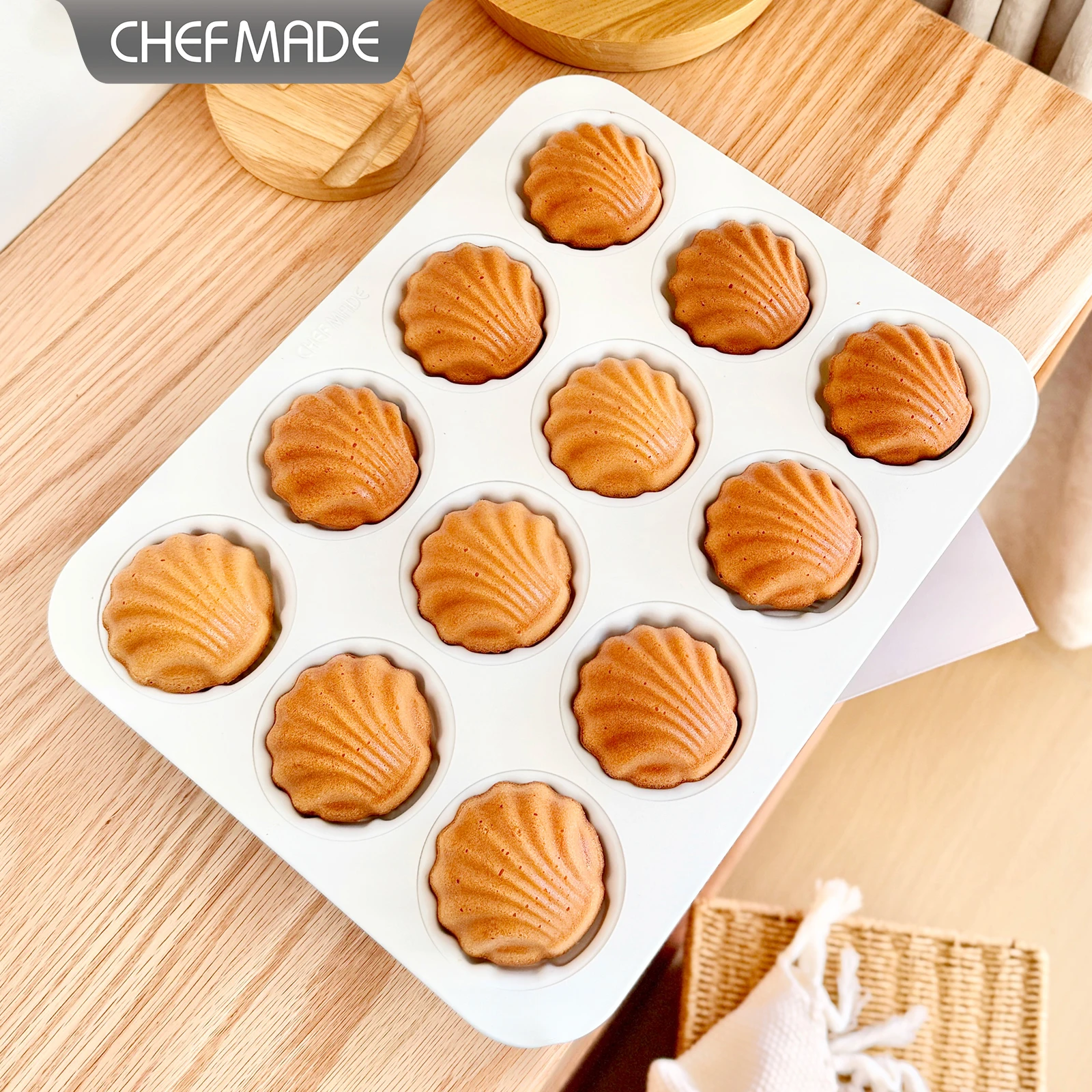 12Cup Shell Shaped Madeleine Mold CHEFMADE Non-stick White Baking Tray for Madeleine Cake Butter Glutinous Rice Cake Home Baking
