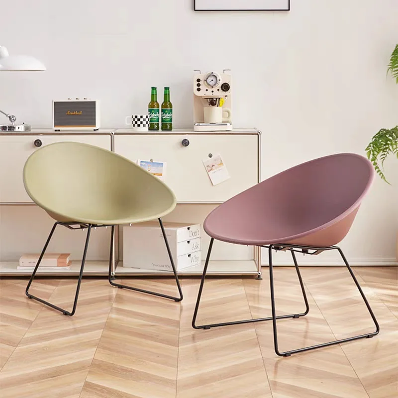 

Plastic Back Chair Wide - seat Dining Chair for Home Use Nordic Creative, Modern and Minimalist Streamlined Design Leisure Di