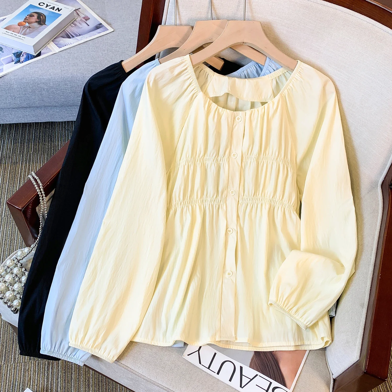 

Осень-зима, рубашка больших размеров с длинным рукавом, 2026, однотонные корейские блузки с круглым воротником, повседневные топы большого размера с пышными рукавами