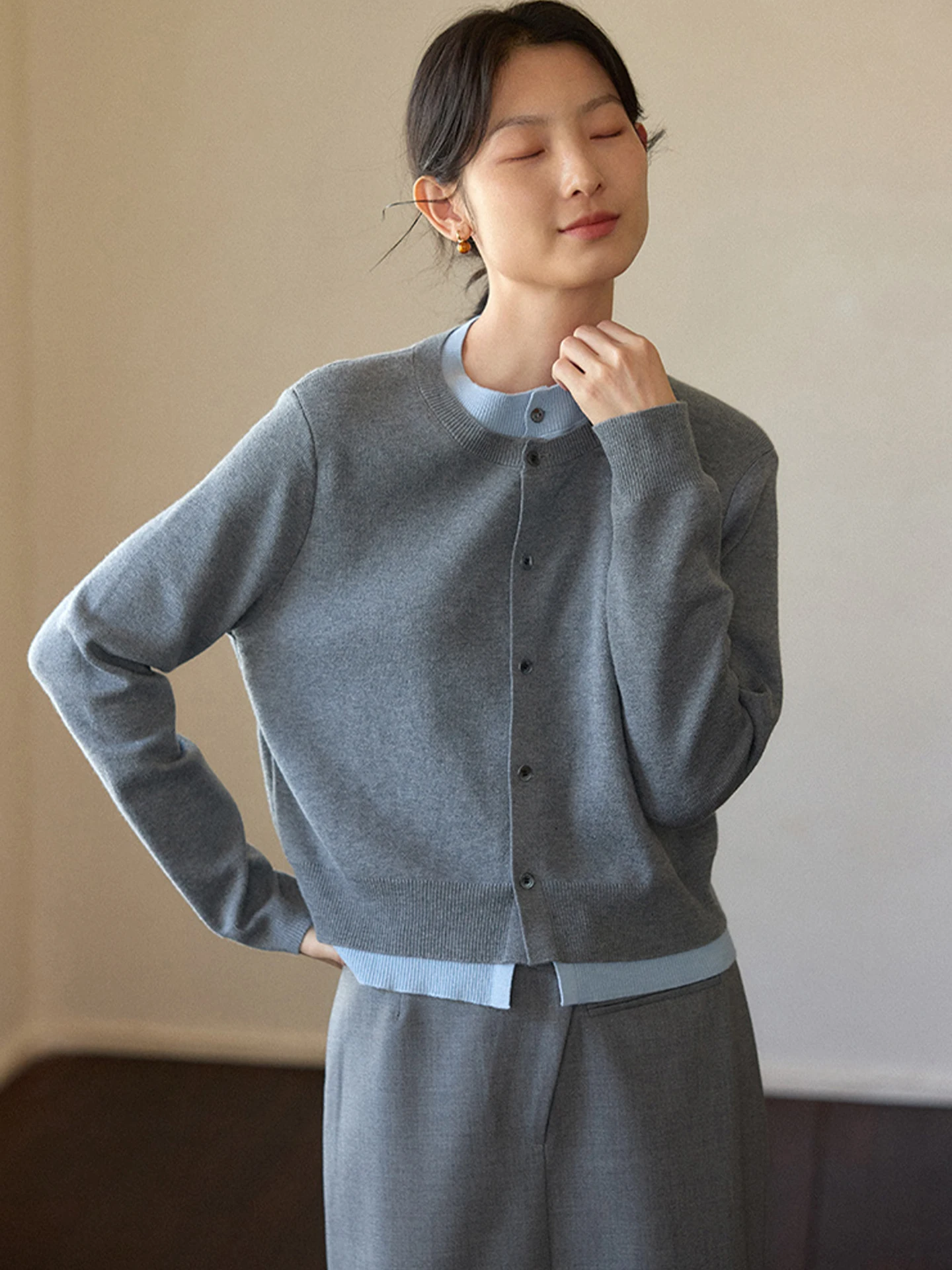 

Faionable контрастного цвета Long Sve Camere вязаный свитер женский Sli Design Commute Sle корейская версия Poem Art