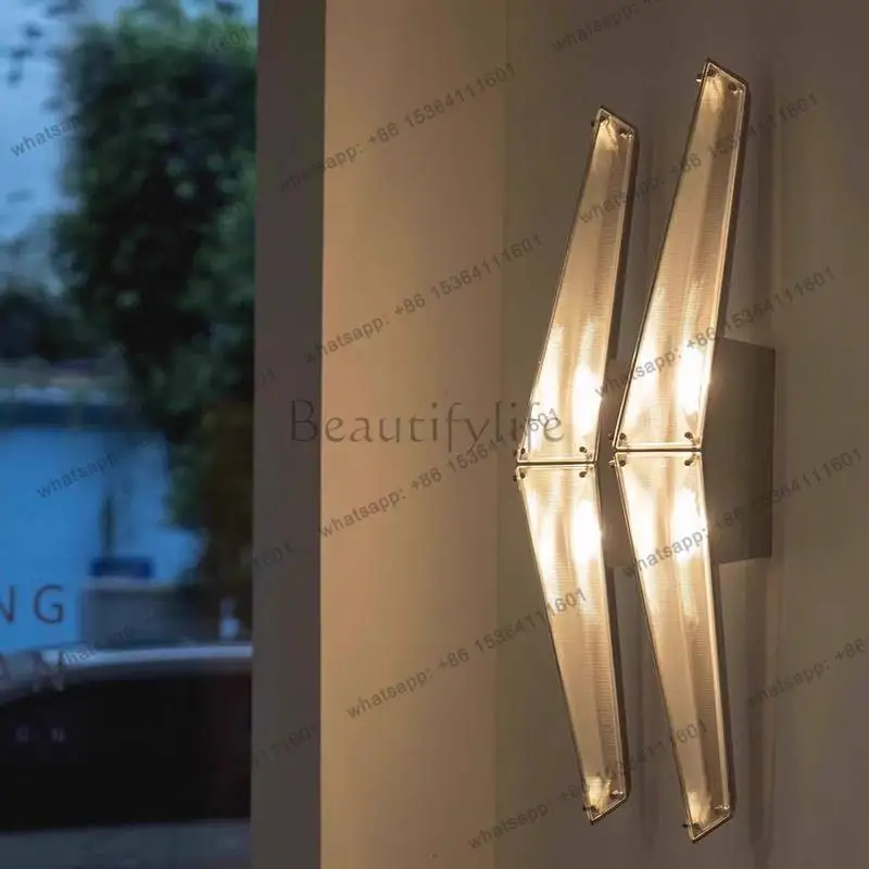 Italian minimalist decoration modern simple long light luxury gold strip luminous object