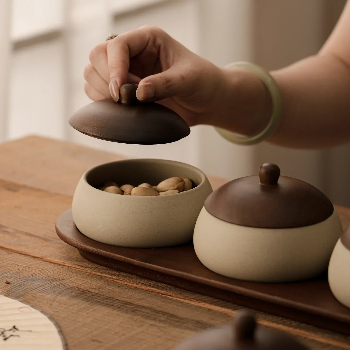 Zen-style Chinese-style Solid Wood Fruit Platter for Home Living Room Coffee Table Compartments for Pastries and Dried Fruits