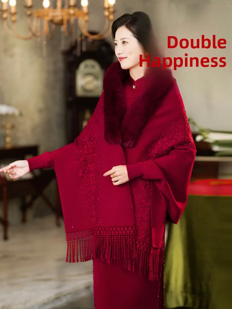 manteau-d'hiver-haut-de-gamme-rouge-avec-col-en-fourrure-pour-la-mere-de-la-mariee-ideal-pour-les-banquets-de-mariage