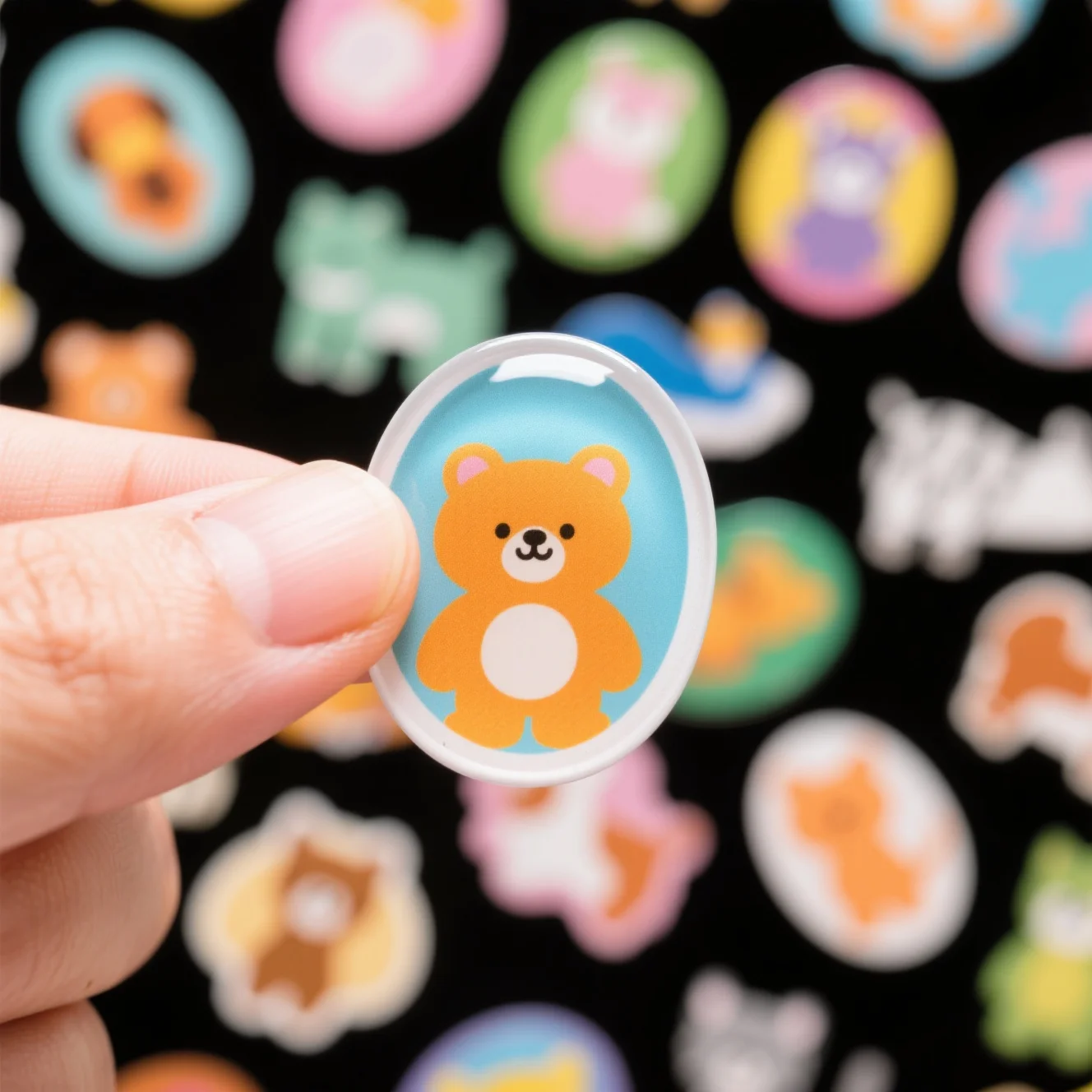 

Dome Sticker With Excellent Adhesion On Curved And Uneven Surfaces