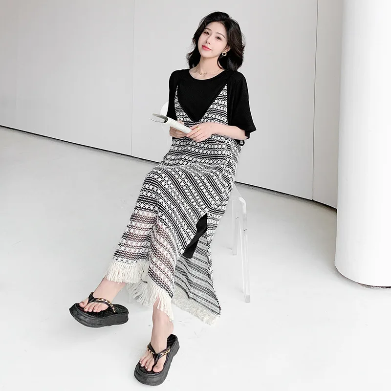 Abito lungo estivo Abito da donna con maniche corte larghe e larghe T-shirt con cinturino appeso Abito con bretelle con nappe a righe Set da due pezzi