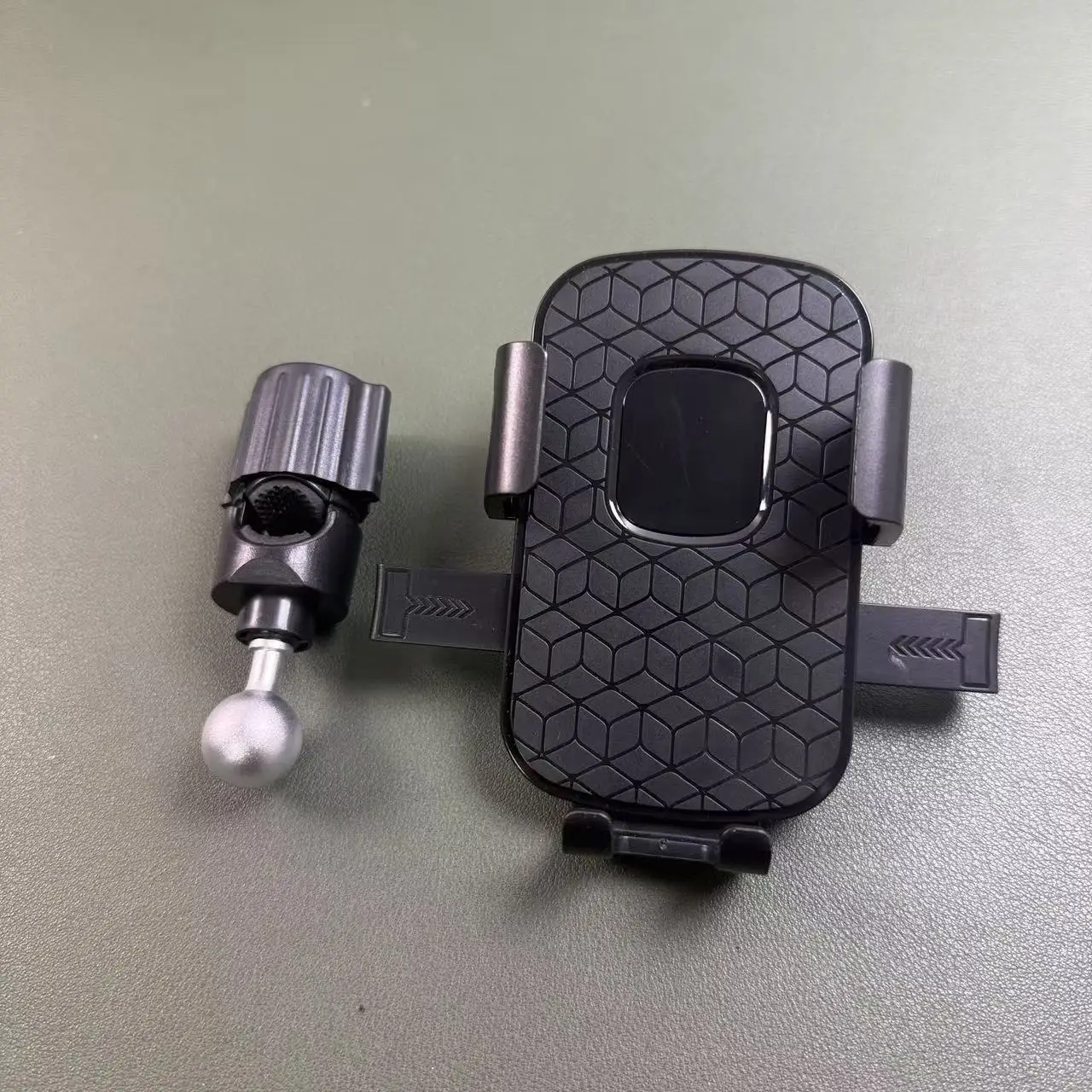 

Rearview Mirror Pole Phone Holder for Motorcycle Scooter - No Disassembly Required Riding Navigation Phone Holder