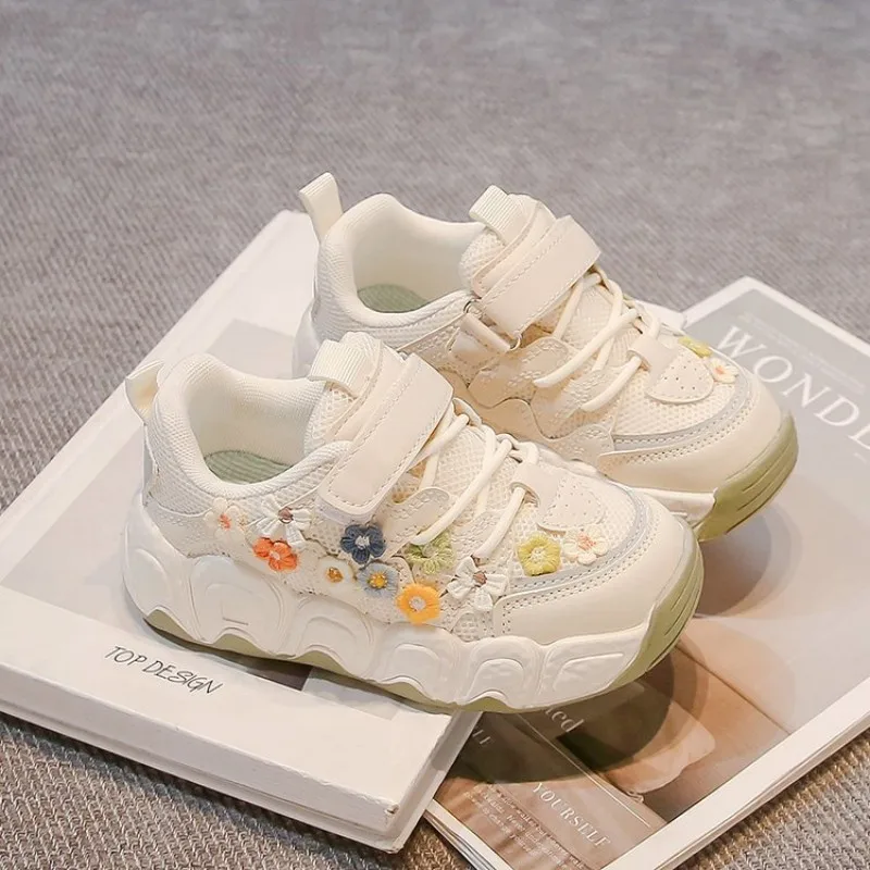 

Girls' soft-soled loafers 2026 spring/autumn new style Decorative flowers and bows for fashionable casual shoes Princess shoes