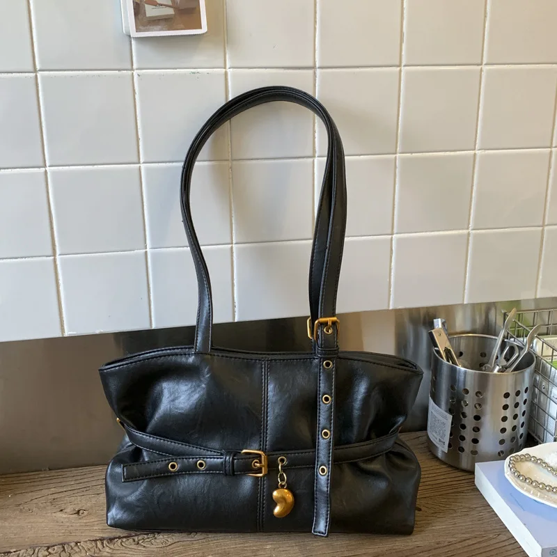 

Korean Version Large Capacity Women'S Shoulder Bag Fashion Casual Tote Bag Black Motorcycle Bag Pu Armpit Bag Commuting Bag