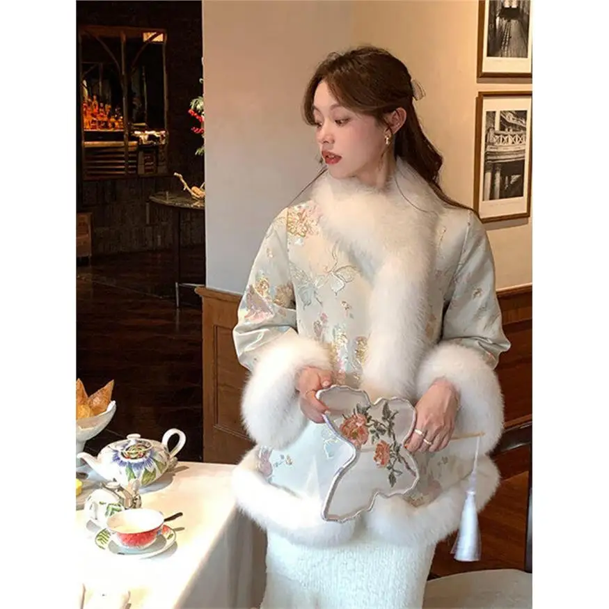 

Ele Fur Trimmed Embroidered Silk Velvet Coteau Winter Coat Women's Cleanfit Warmth 3D Effect Asymmetric Design