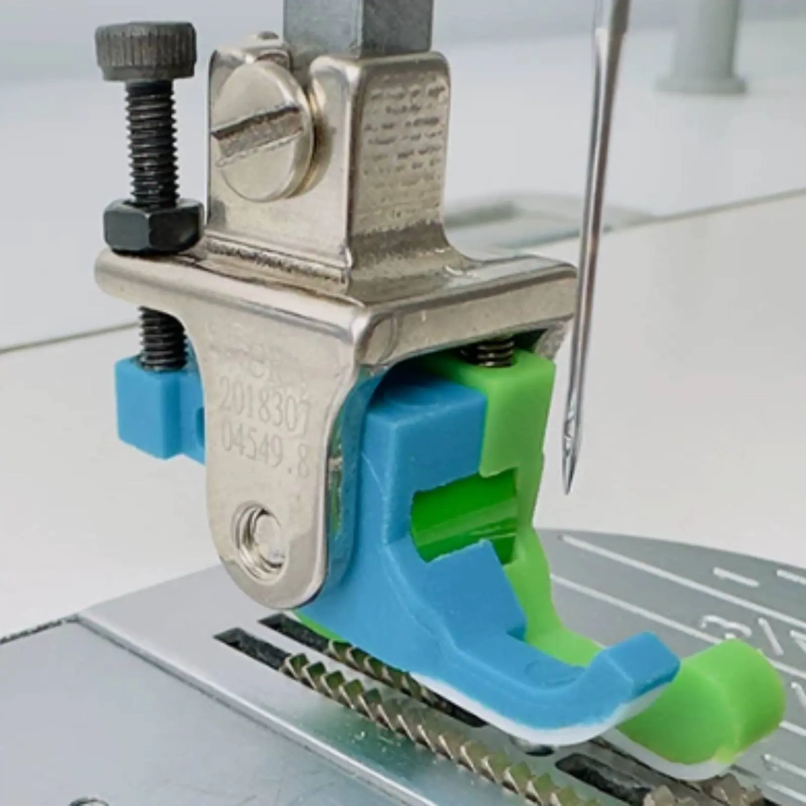 High-Low Presser Foot Universal Sewing Tool Tailoring Aid Even Feeding