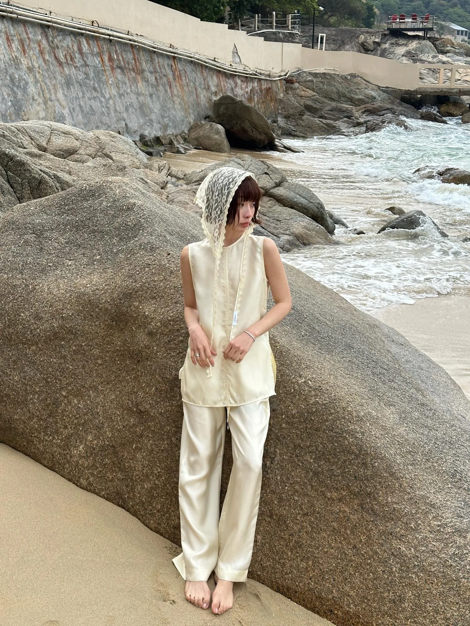 

Комплект из топа и брюк Monkey Studio Cloud Residence Long Walk из 100% шелка твил 19 момме, женская модная коллекция Весна