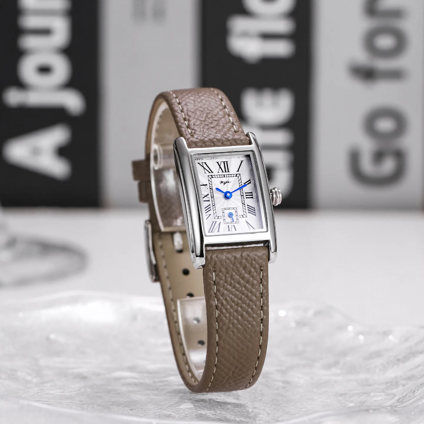 นาฬิกาข้อมือสตรีสแตนเลสแบบใหม่, นาฬิกาควอตซ์สุดหรู, สายเหล็ก, นาฬิกาทรงเหลี่ยมเล็กสีทองสไตล์เรโทร, นาฬิกาข้อมือแฟชั่น