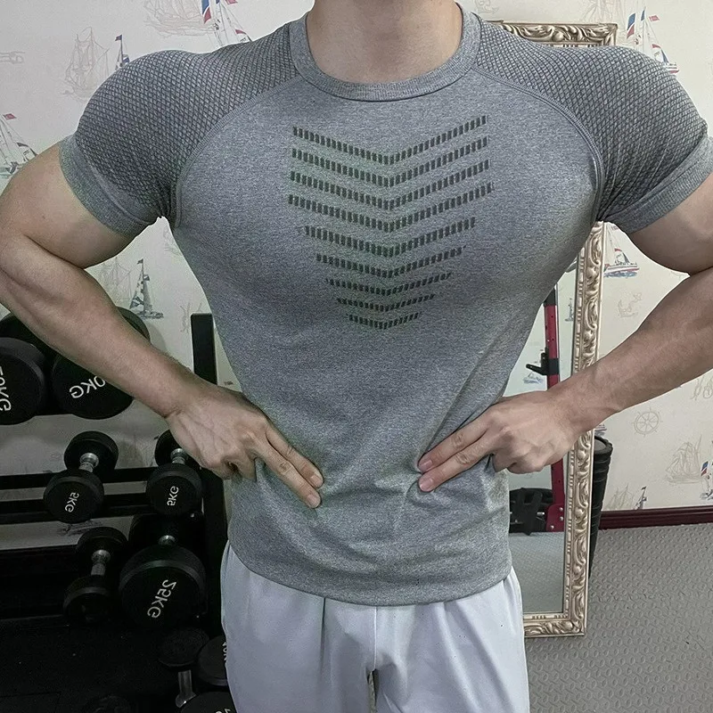 

Rongkun Men's Seamless Sports T-shirt Quick Drying Slimming Outdoor Mountaineering Strong Men's Training Fitness Elastic Top