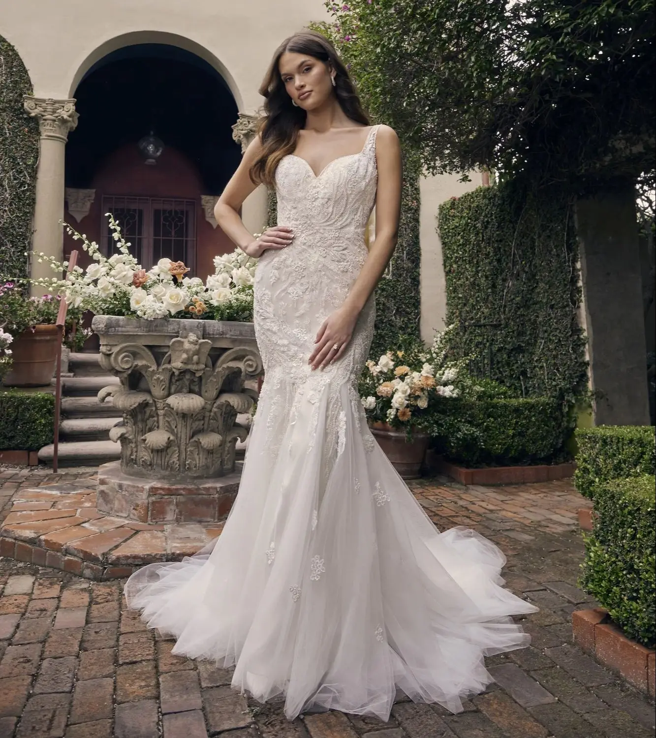 

Exquisite Mermaid Wedding Dresses Luxury Beads Lace Appliques Bridal Gowns Sexy Sleeveless Backless Sweep Train Robes de Mariee