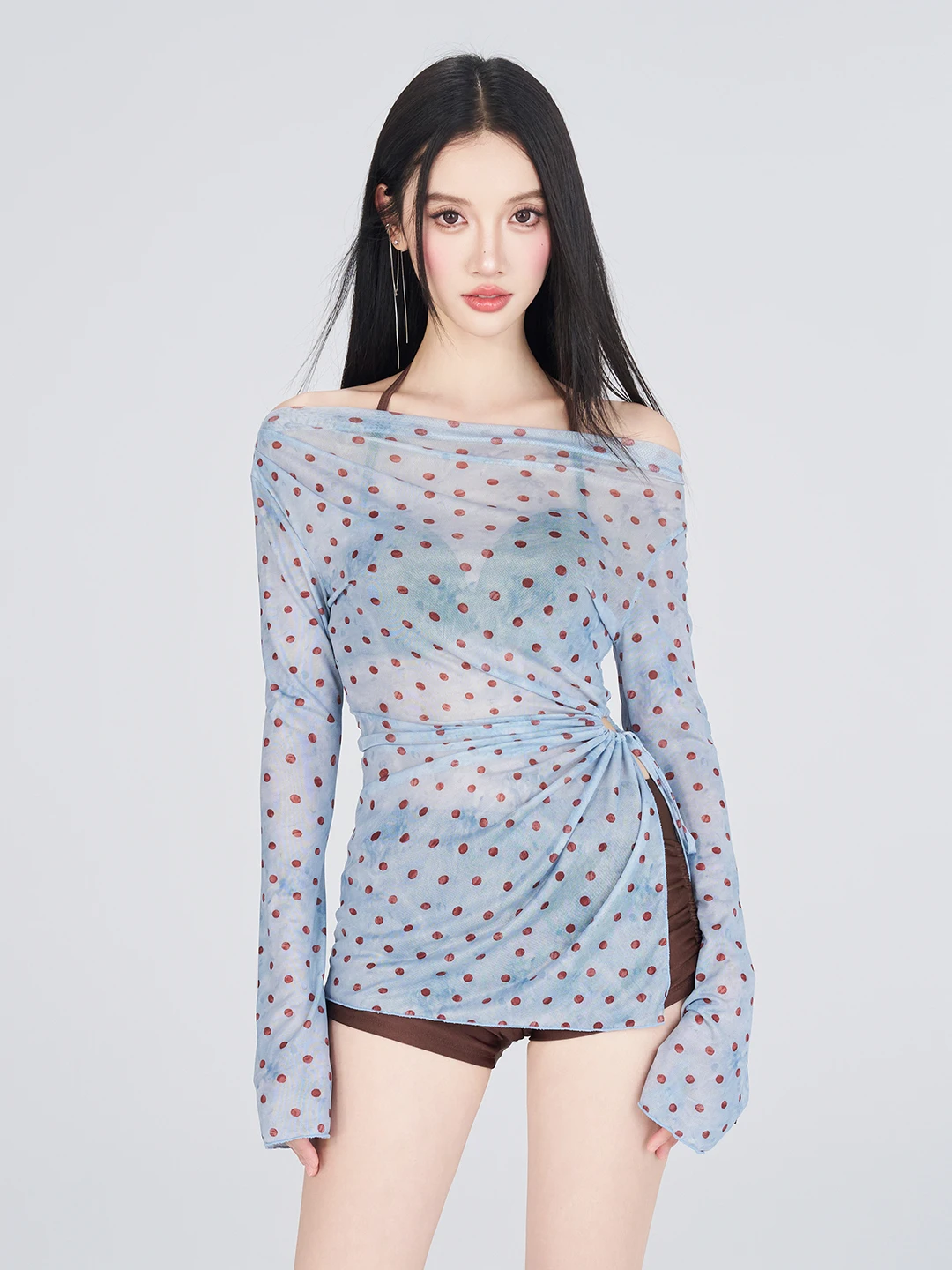 

Elegant Thermal Bikini Female Swimsuit Separate Design Beautiful Beach Vacation Long Sleeve Nylon Spandex Suit