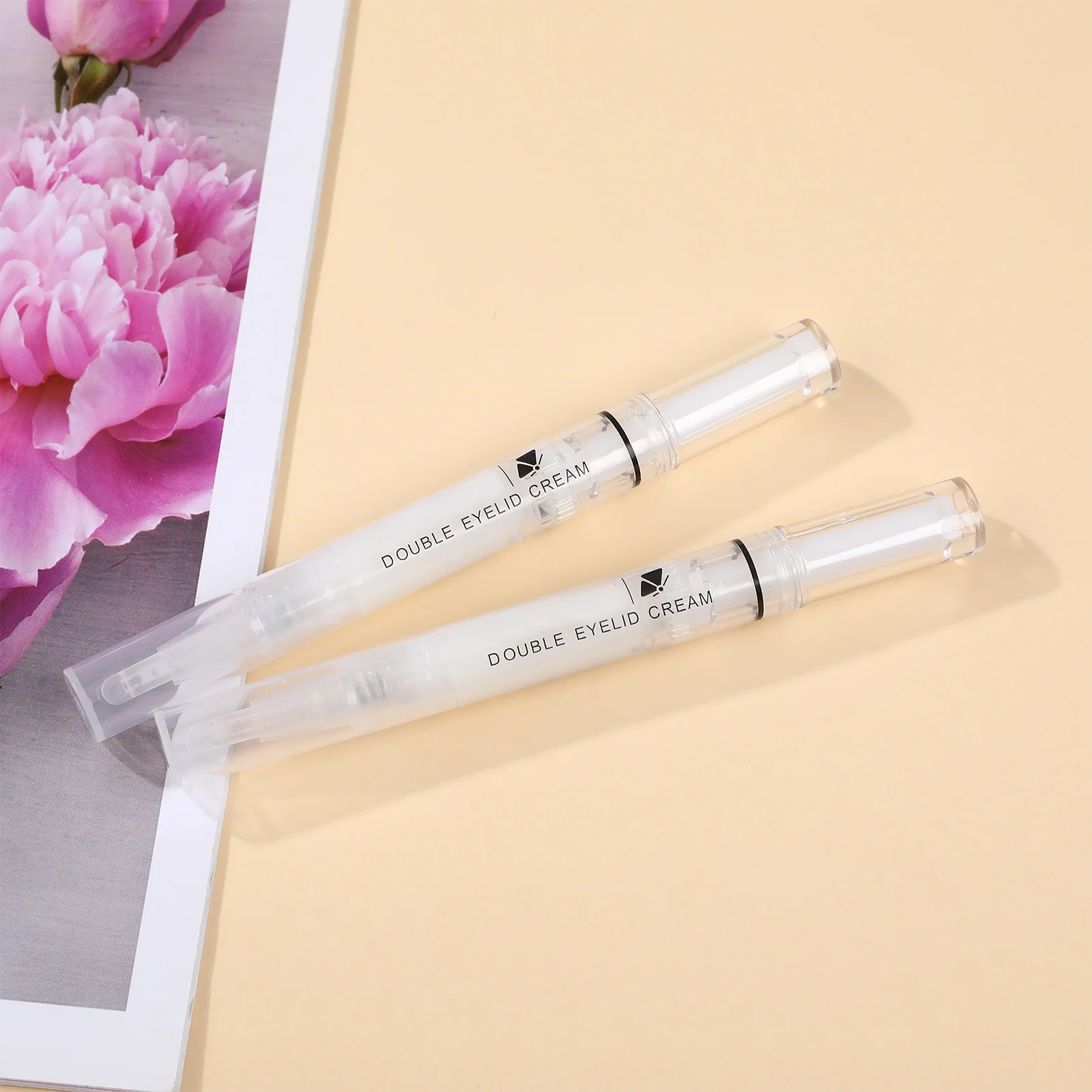 2 ชุดครีมปรับรูปตาสองชั้นแบบไม่มีรอยต่อ สูตรอ่อนโยน เนื้อสัมผัสสดชื่น อุปกรณ์แต่งหน้าเพื่อสไตล์ธรรมชาติที่ติดทนนาน