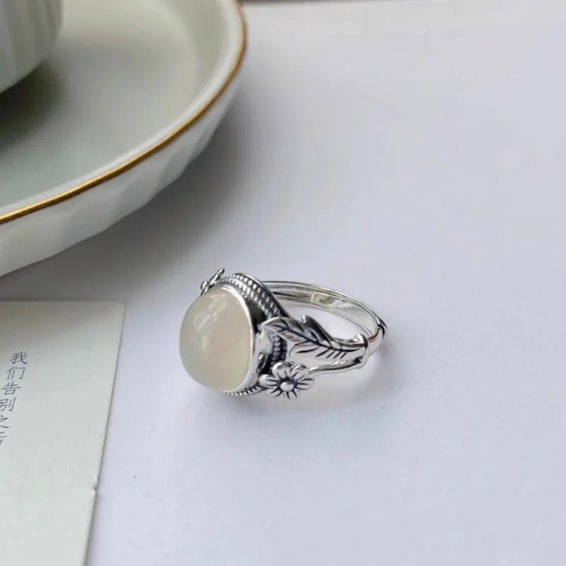 

Fashion Flower Leaf Imitation Jade Rings for Women Retro Thai Silver Petal Open Index Finger Ring Goth Girls Jewelry Accessories