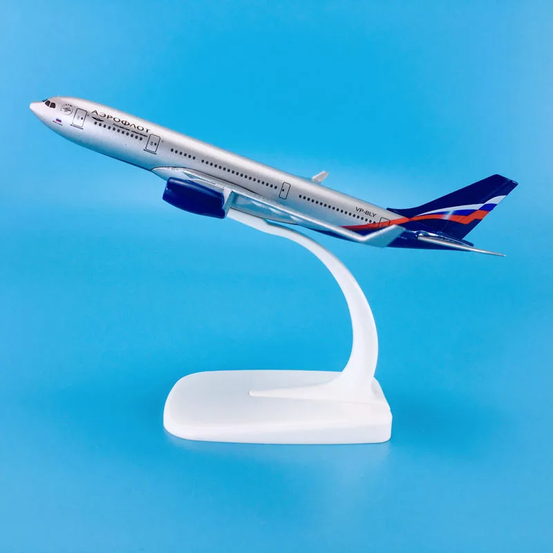 Baza Hot Sale Zinc Ally Material 1:368 16cm Airplane Model Aircrafts Airbus A330-200 Aeroflot Russian Airlines Plane Model