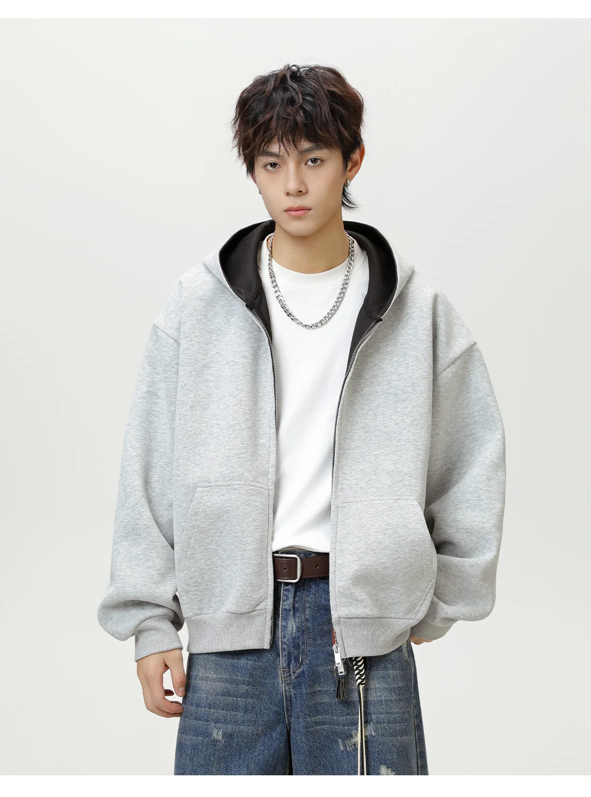 

American Style Contrast Color Lining Hooded Sweatshirt for Men Autumn Sports Hoodie Short Wide Profile Jacket