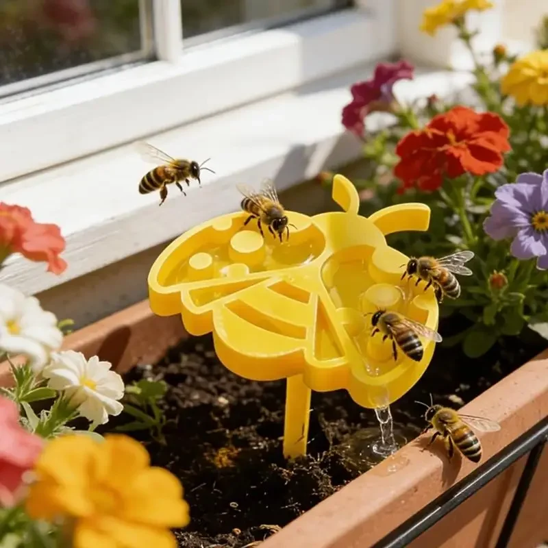 Practical Small Insect Water Dispenser Bees Drinking Water Container Pet 