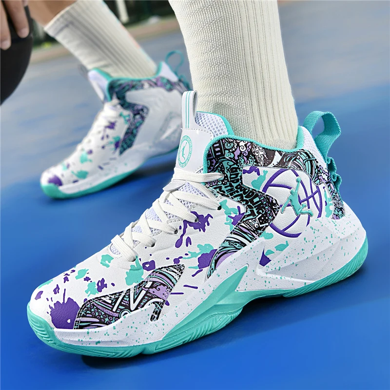 

New model basketball shoes - Men's low-top durable practical, anti-slip with sound effect sports shoes for women