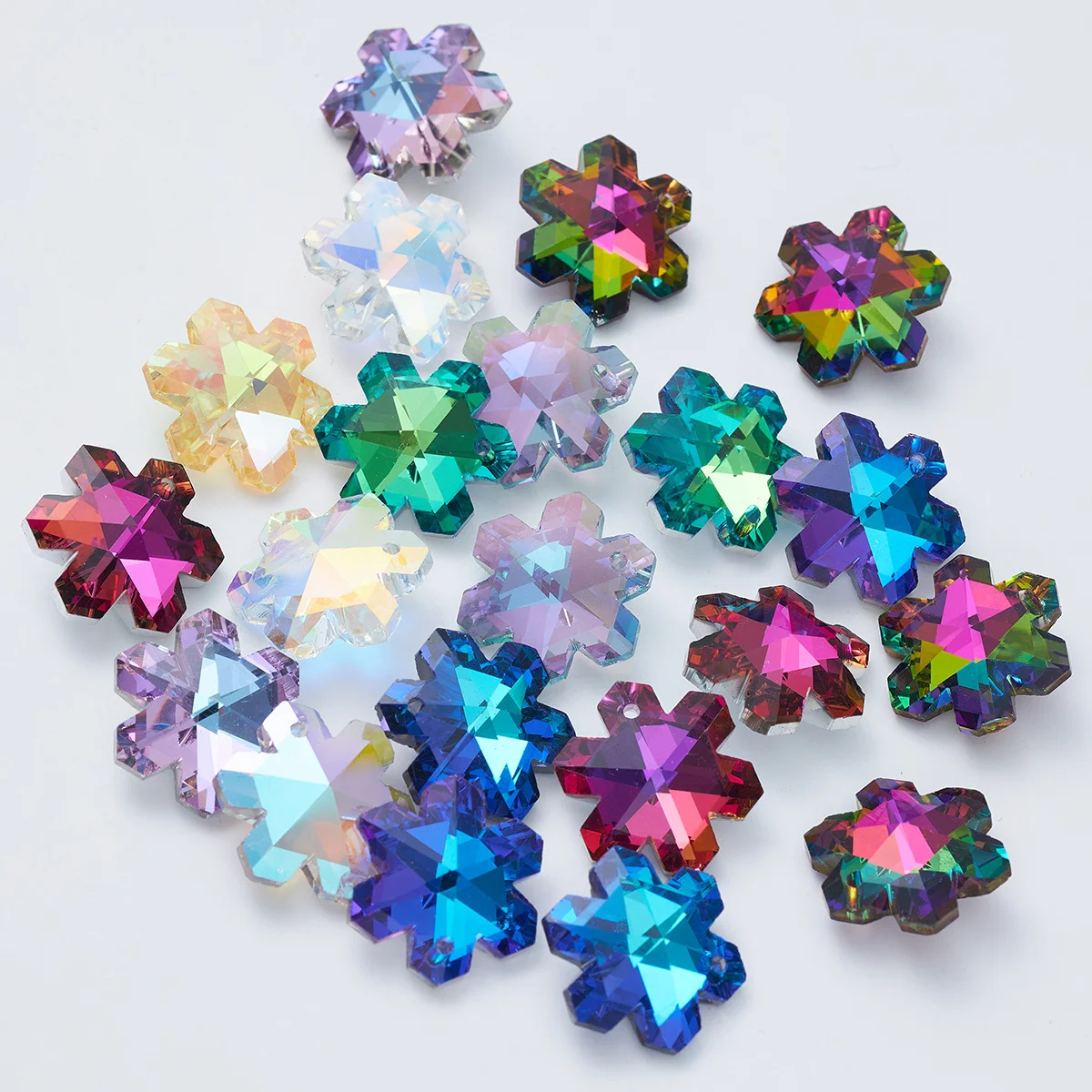 15pcs Crystal Austria Ice Flower Cut Pendants Loose Rhinestone Charms Glass Jewelry Gems Stones for DIY Necklace Jewelry Making