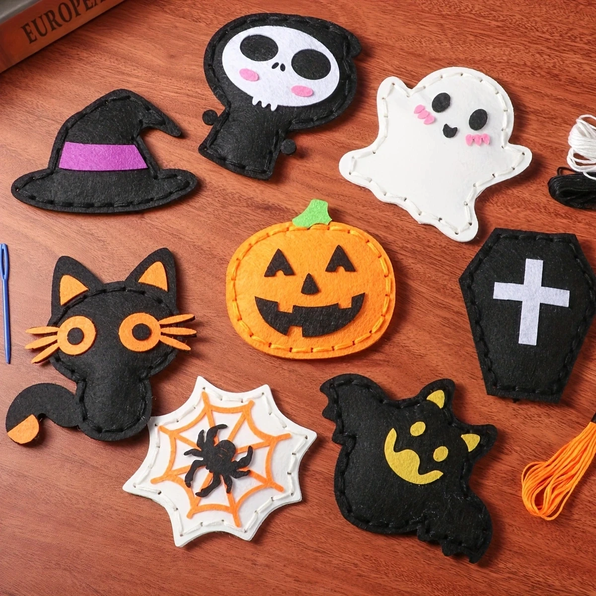 Halloween Theme 8-Piece Sewing Material Package, Simple and Easy-to-Operate Craft Kit Sewing Music, Halloween Gifts