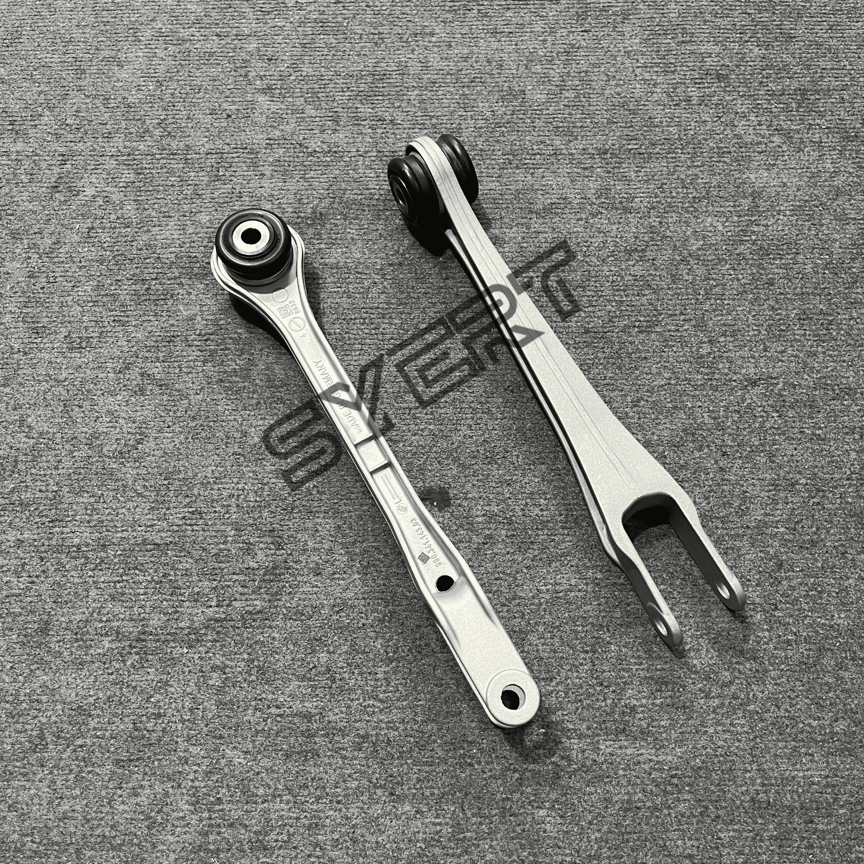 

Front Suspension Control Arm 99733104302 99634104303 99634104306 For Porsche 911 997 GT2 GT3 918 S/Turbo S/GTS 2005-2012
