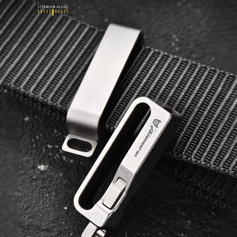 Premium Titanium Alloy Men's Belt Buckle Outdoor Portable Detachable Waist Clip EDC Multi-functional Car Keychain