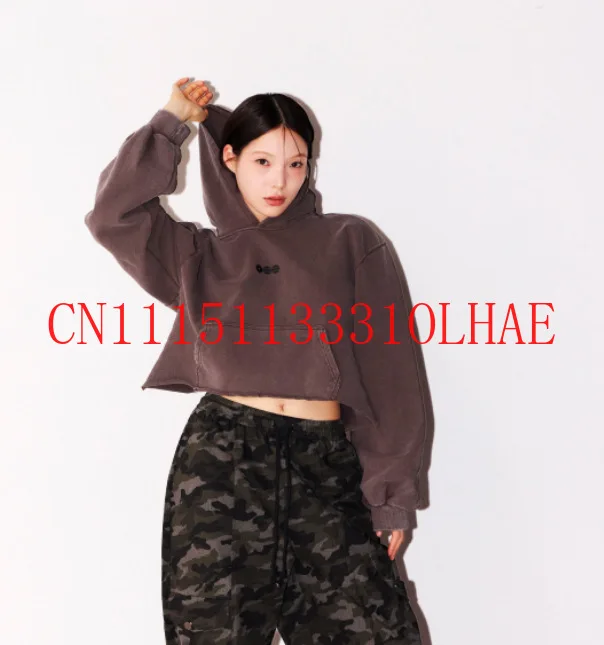2026 Brauner gewaschener Distressed Cropped Hoodie mit ARIRANG-Print, kurzer Oversized Hoodie, lässiges Streetwear-Sweatshirt