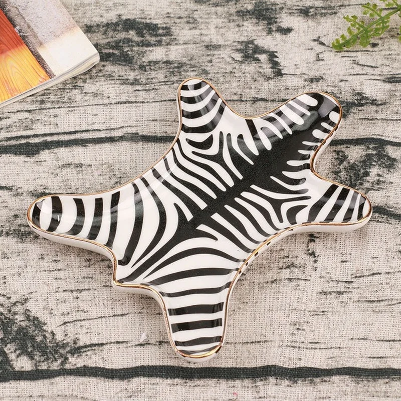 Nordic Creative Tiger Skin Pattern Ceramic Jewelry Plate Leopard Decorative Plate Ring Storage Pot