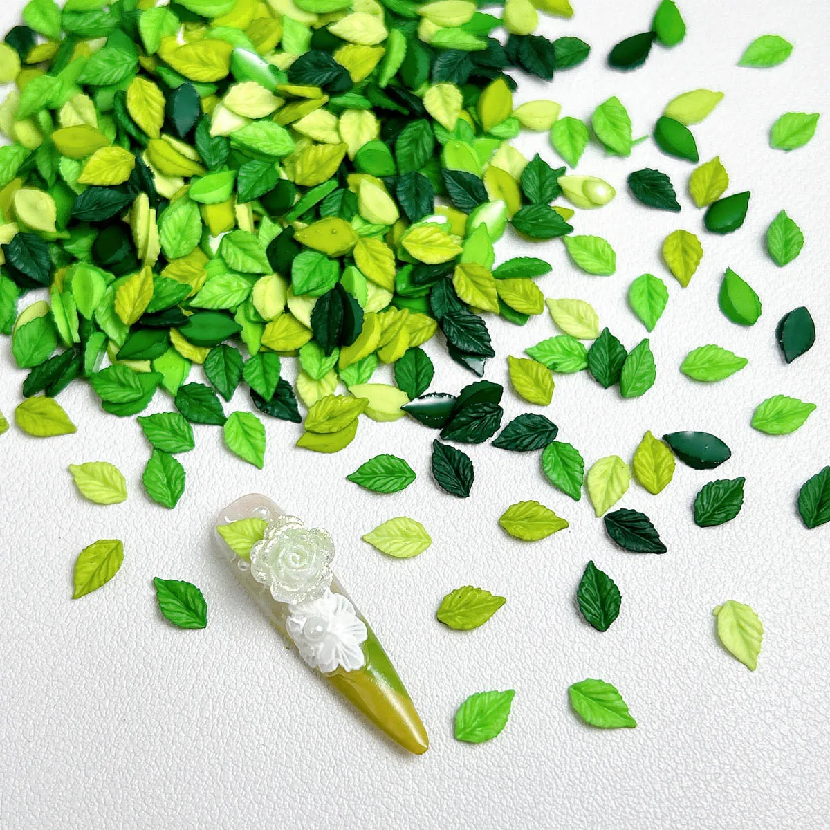 50PCS Solid Color Minimalist Leaf Resin Nail Art Charms 3D Luminous Mini Leaf Nail Decorations for DIY Phone Case Nails Supplies
