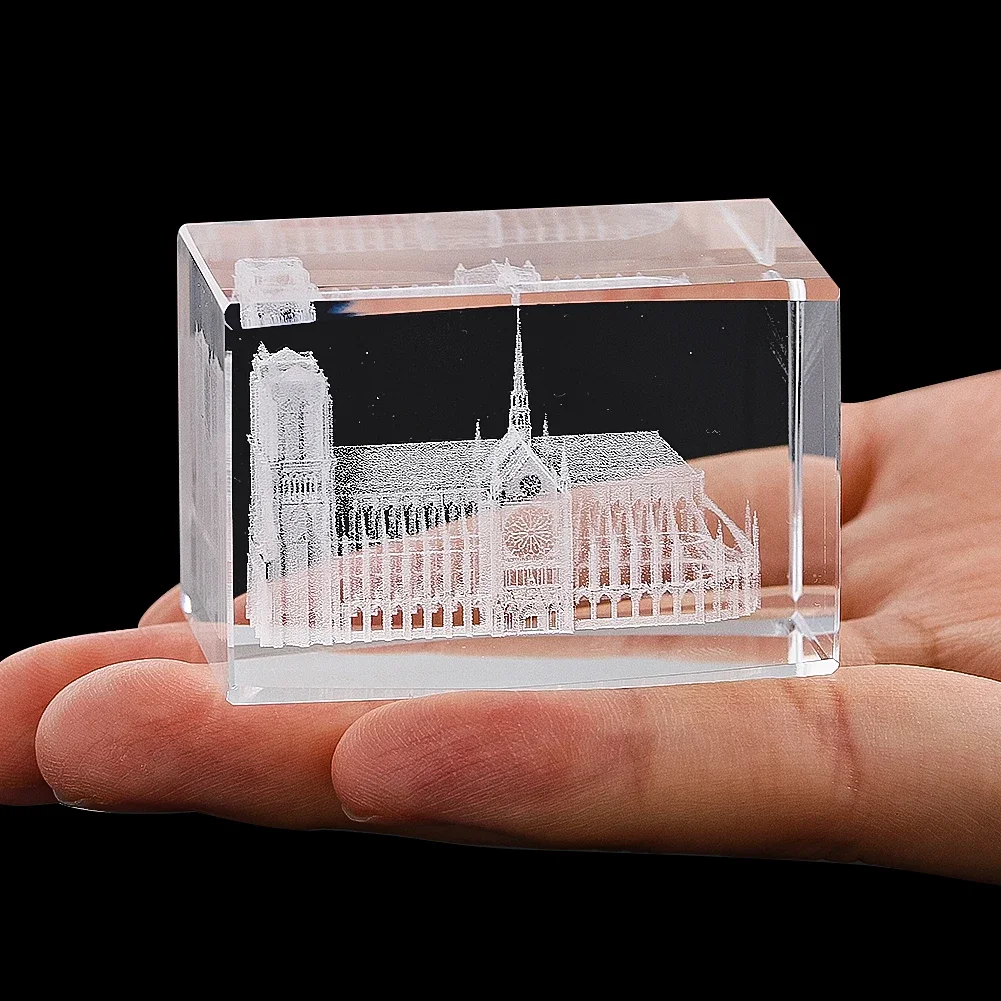 1PCS Buildings Miniatures Crystal Churches Europe Laser Interior Engraving Inter-engraving Internal Sculpture Desktop Ornaments