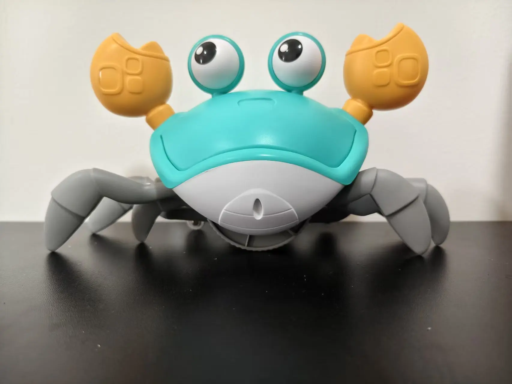 Dancing Escaping Crab, Baby Tummy Time view 3