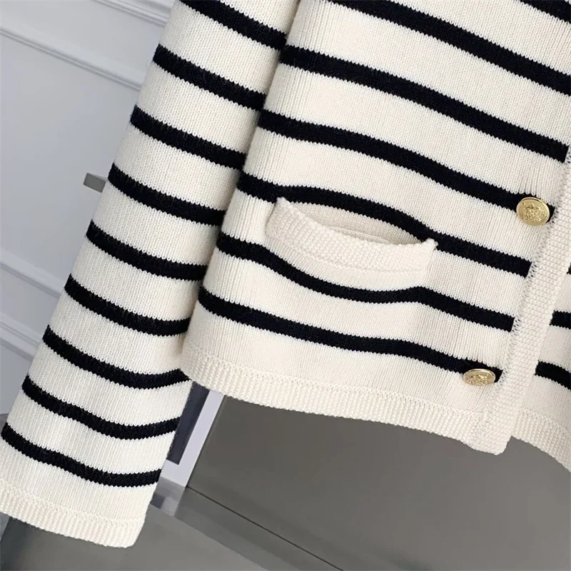 White Red Striped Knitted Sweater Womens 2024 Short Cardigan Long Sleeve Top Korean Fashion 2 Colors Oversized  PH291