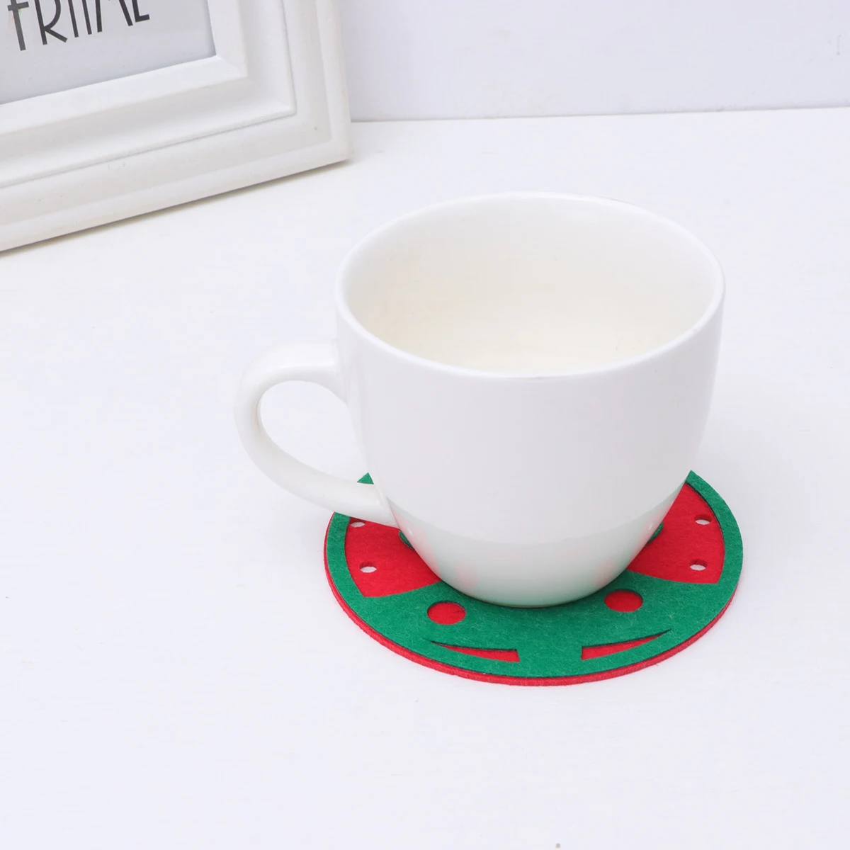 

4 Pcs Felt Coasters Non Slip Heat Resistant Waterproof Cup Mats Absorbent Table Protection Home Decor Christmas Tree Shaped