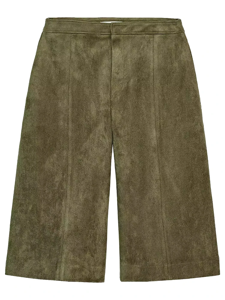 Spring 2026 Women's Casual Velvet Texture Straight Leg Short Pants High Waist Other Material 50% Other 50% Outerwear Shorts