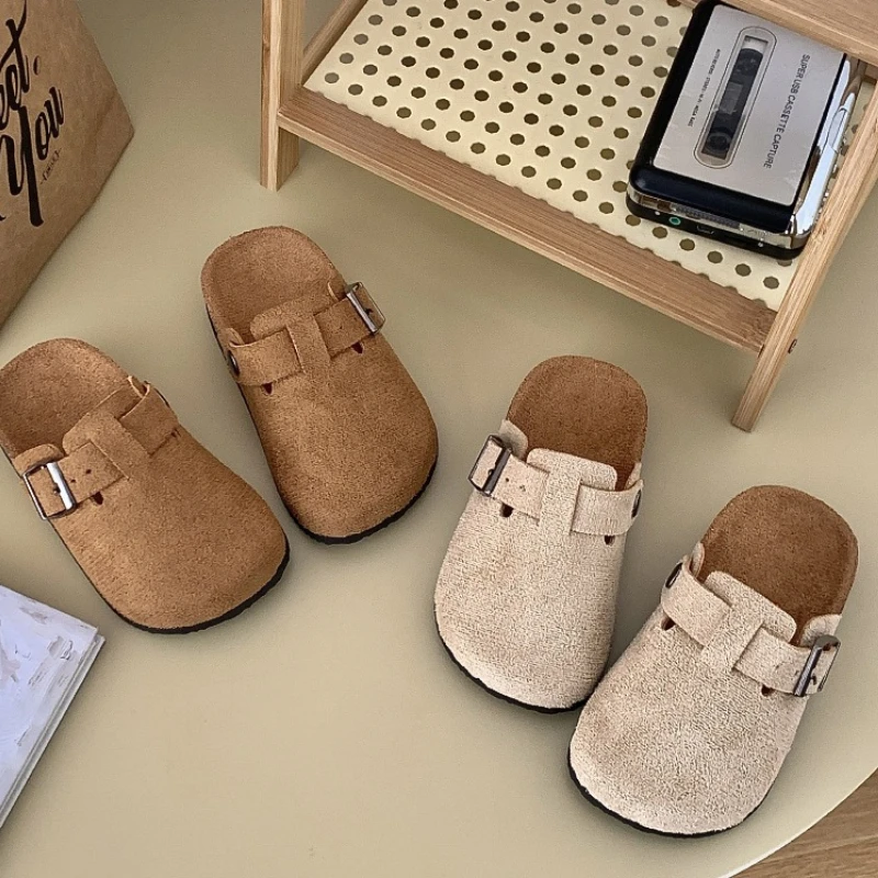 Child Casual Daily Slippers Spring Summer 2026 Fashionable Slip Comfortable Men Women Cool Slippers Child Boken Flat Shoes