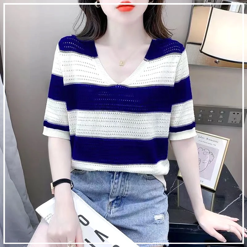 

2024 New Summer Trendy Striped Contrasting Design with V-neck Hollow Out Fashion Loose Casual Short Sleeved Ice Silk Top