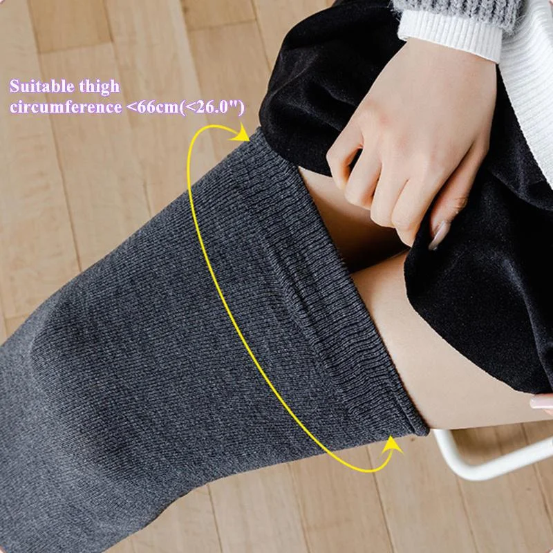Übergroße, schwarz-weiß gestreifte Overknee-Strümpfe, Oberschenkelhohe, dicke Beinwärmer für Herbst und Winter, lange Socken für große Frauen, 5XXXL – Detail 9