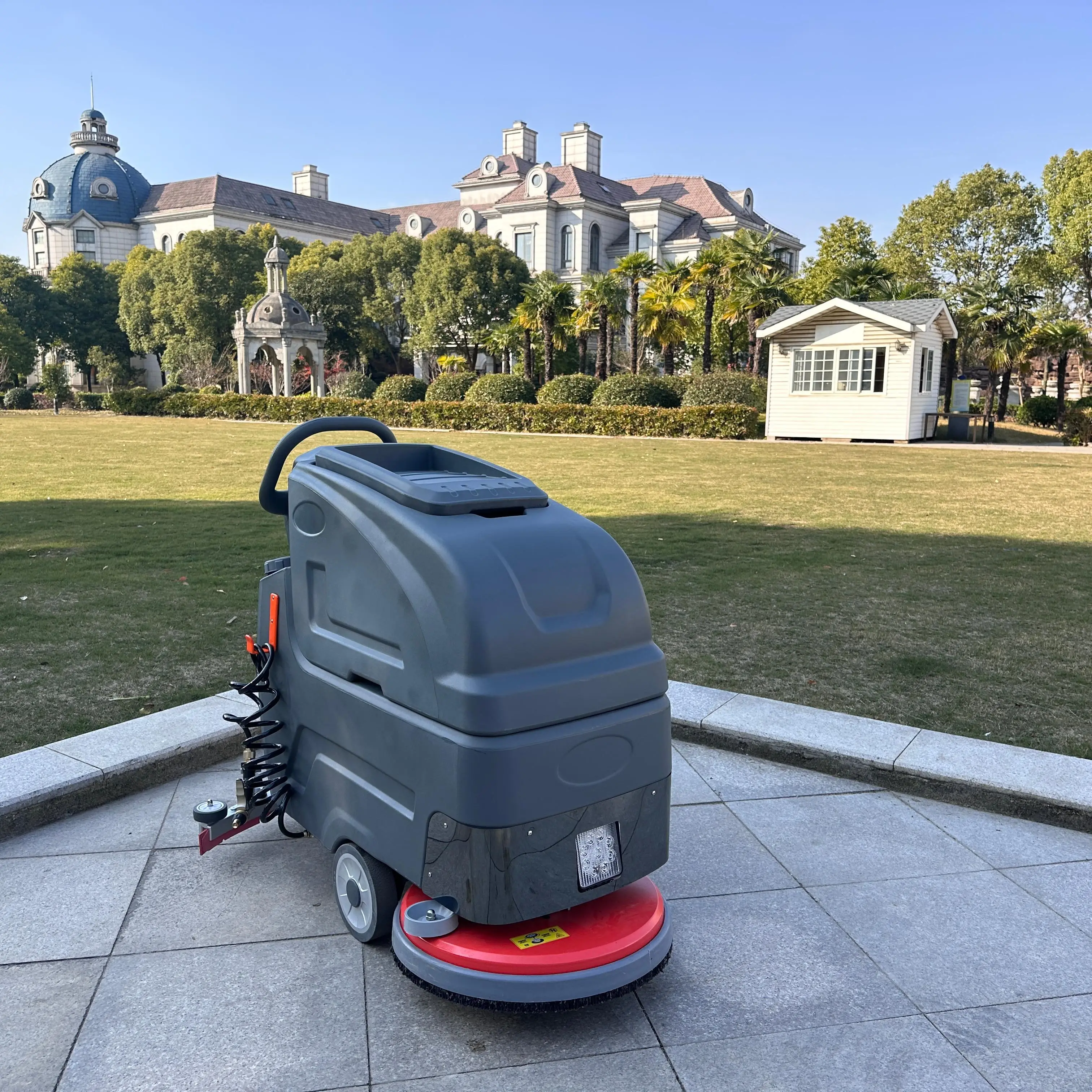 معدات تنظيف الأرضيات بالدفع اليدوي للمستشفيات آلة التنظيف متعددة الوظائف المشي خلفًا على غسيل الأرضيات الصناعية