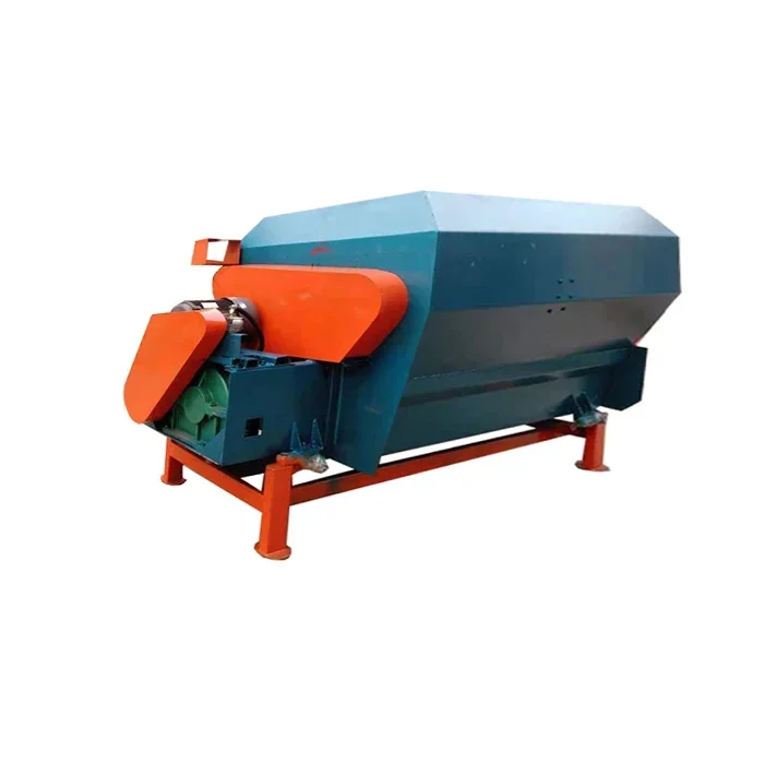 easy to operate tmr mixer wagon self-propelled cattle feed mixer cow sheep feed mixer mixing and sprinkling machine