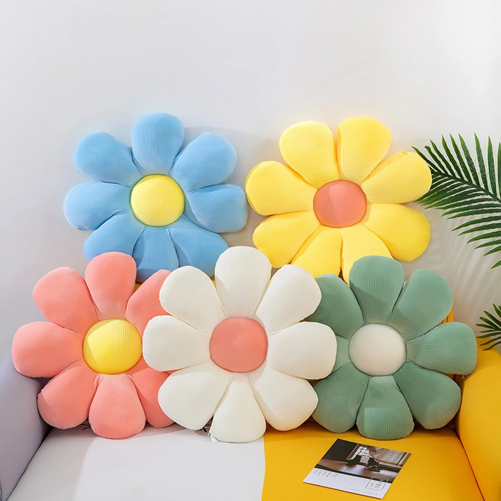 Daisy-patterned Cushion Pillow Bedroom Sofa Floral Pillow Soft Seat Cushion for Office Chairs Car Seat Throw Pillow