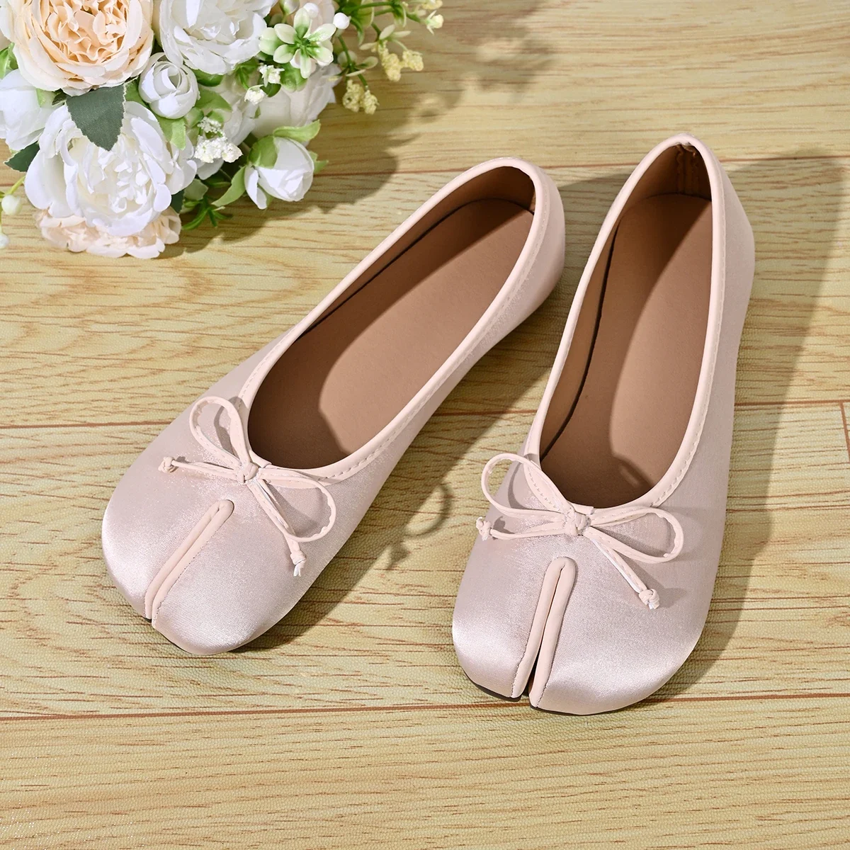 Weiche Ballerinas mit geteilter Zehenpartie für Damen, mit Schleife, aus Leder, runde Zehenpartie, Ballerinaschuhe mit niedrigem Absatz, Slip-on-Loafer, lässig, 2026 – Detail 13