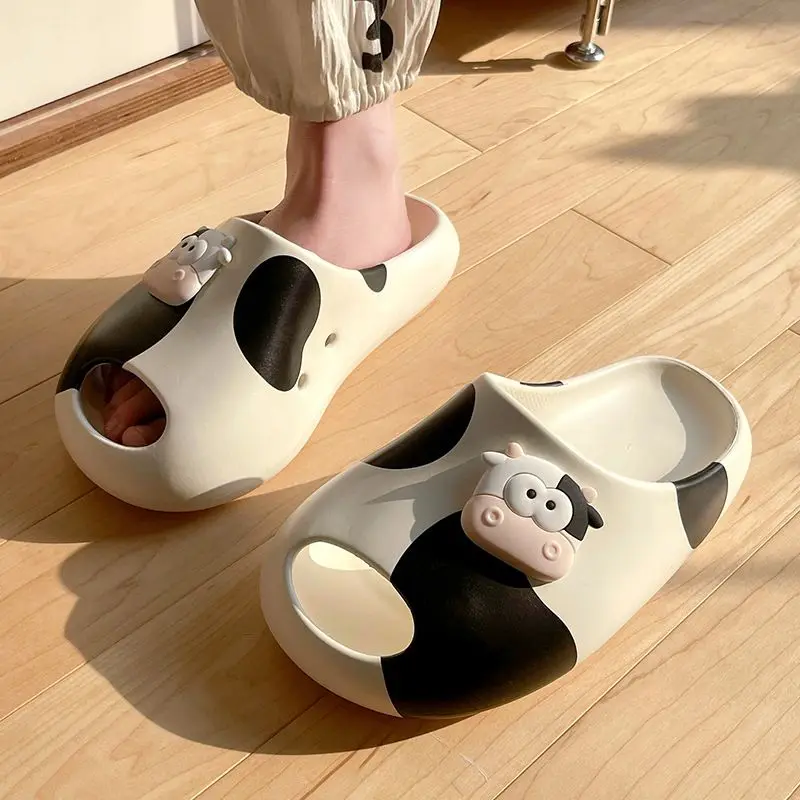 

Cute Dairy Cow Oval Toe Slippers Women Chunky EVA Slides 2025 New Thick Soled Flip-flops Non-slip Animal Clogs Beach Slippers